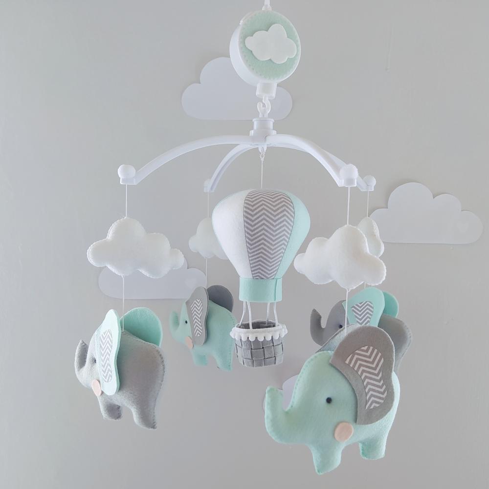 Móbile de Berço Musical Elefantinhos, Balão e Nuvens