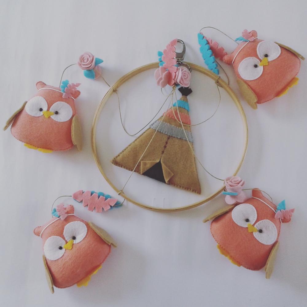 Móbile de Berço - Corujinhas Indiazinhas Boho