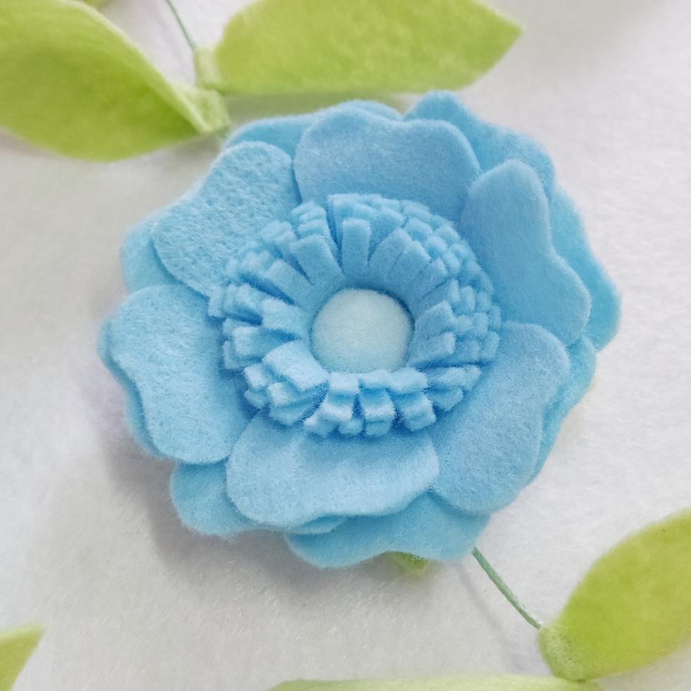 Varal ou Cordão de Flores de Feltro - Azul e Rosa