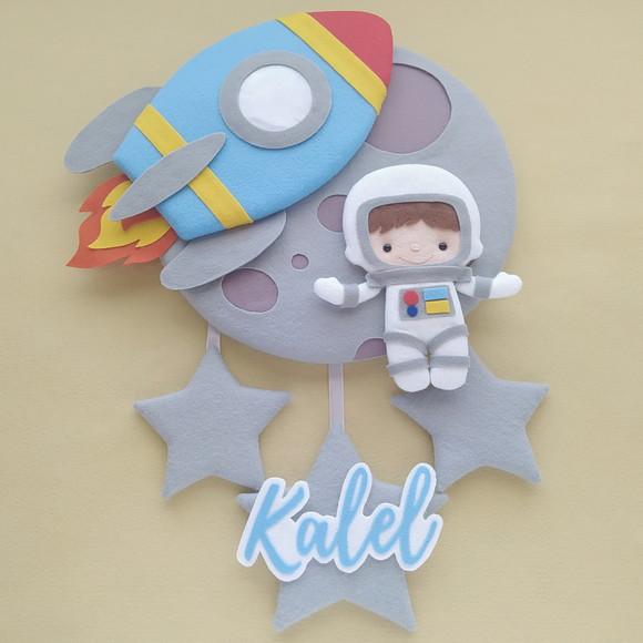 Enfeite Porta Maternidade Lua, Astronauta e Foguete - Kalel