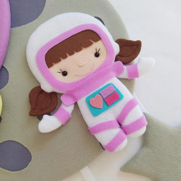 Enfeite Porta Maternidade Lua, Astronauta e Foguete Lila