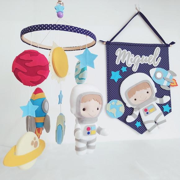 Flâmula + Móbile Astronautas, Foguetes e Planetas - Miguel