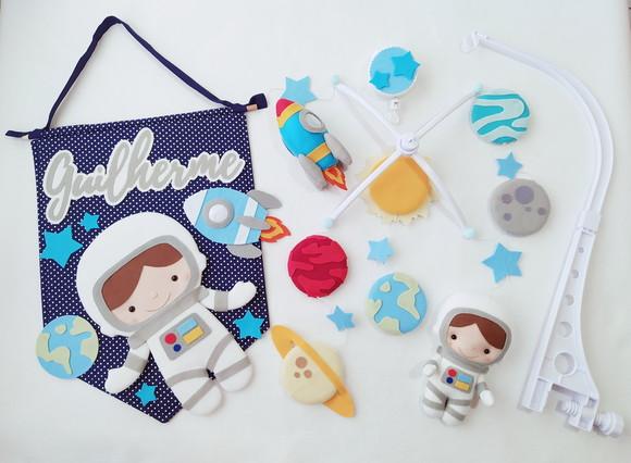 Flâmula + Móbile Musical Astronautas, Foguetes e Planetas - Gui
