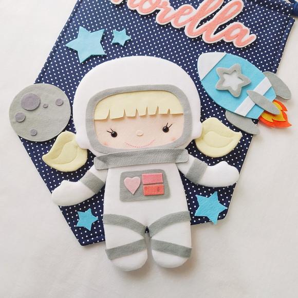 Flâmula Porta de Maternidade Astronauta no Espaço - Fiorella