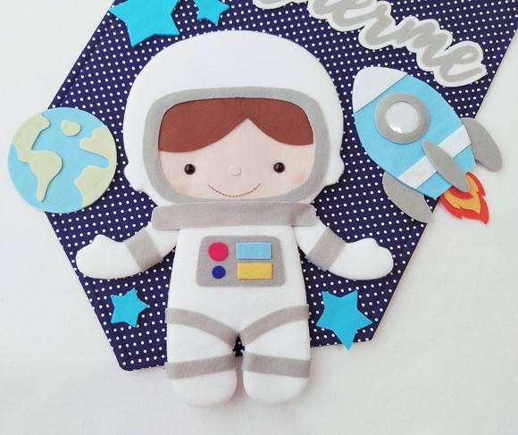 Flâmula Porta Maternidade Astronauta no Espaço - Guilherme