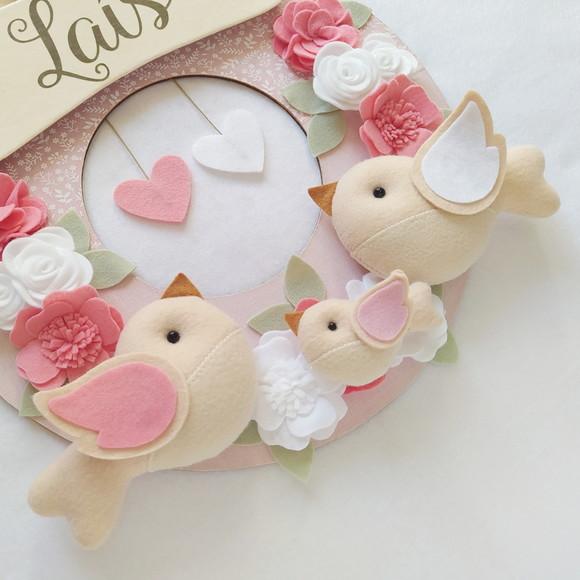 Guirlanda Passarinhos de Feltro Branco e Rosa - Laís