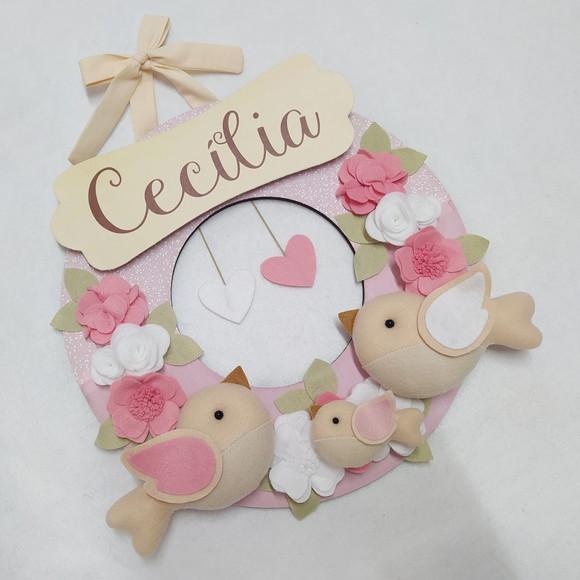 Guirlanda Passarinhos de Feltro Branco e Rosa Cecília