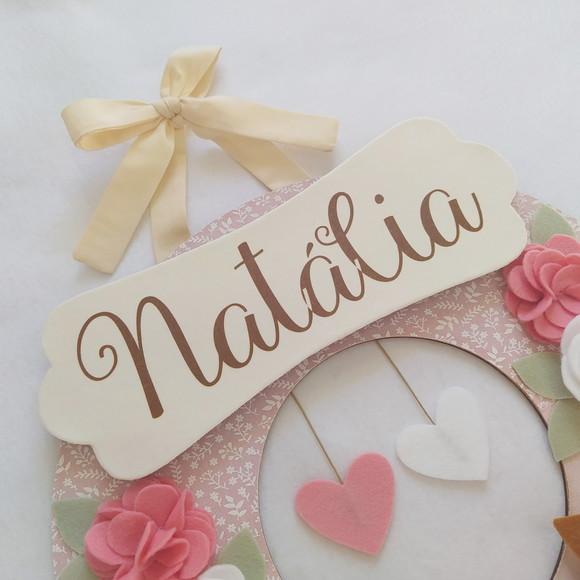 Guirlanda Passarinhos de Feltro Branco e Rosa Natália