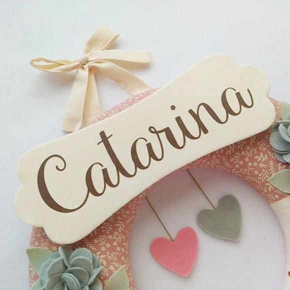 Guirlanda Passarinhos de Feltro Cinza e Rosa Catarina