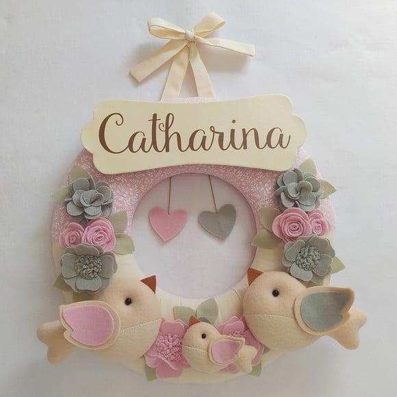 Guirlanda Passarinhos de Feltro Cinza e Rosa Catharina