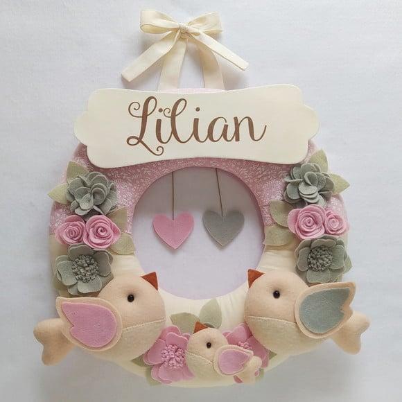 Guirlanda Passarinhos de Feltro Cinza e Rosa Lilian