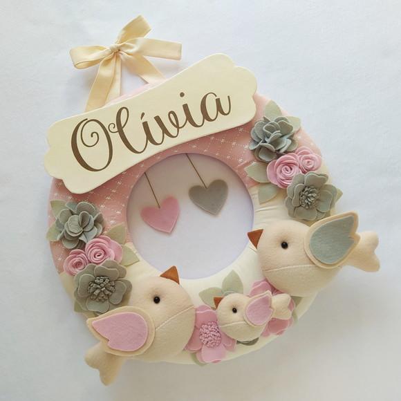 Guirlanda Passarinhos de Feltro Cinza e Rosa Olívia