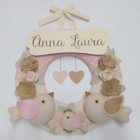 Guirlanda Passarinhos de Feltro Maternidade Nude Anna Laura