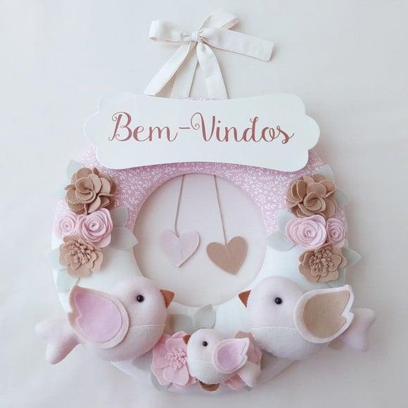Guirlanda Passarinhos de Feltro Nude e Rosa - Bem-vindos