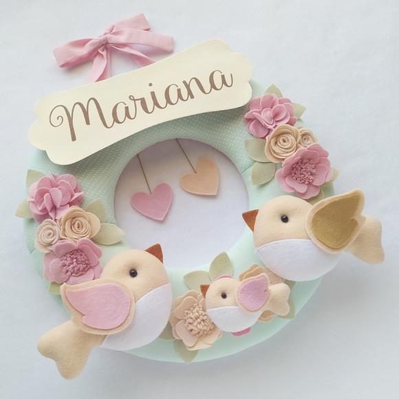 Guirlanda Passarinhos de Feltro Verde e Rosa - Mariana