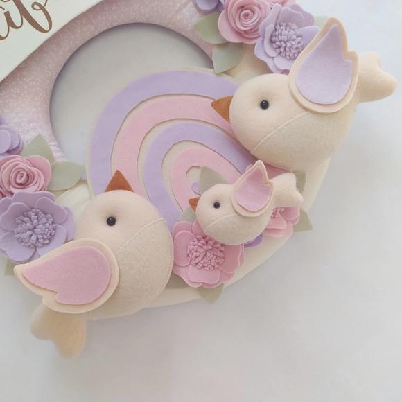 Guirlanda Passarinhos Lilás e Rosa Bebê Arco-íris- Rafaela