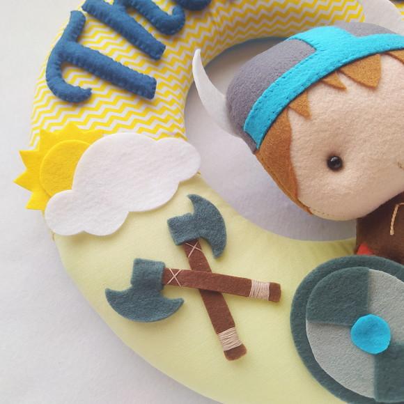 Guirlanda Porta de Maternidade Viking de Feltro - Thomas