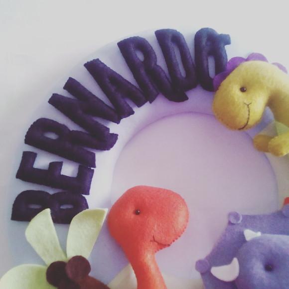 Guirlanda Porta Maternidade Dinossauros de Feltro - Bernardo