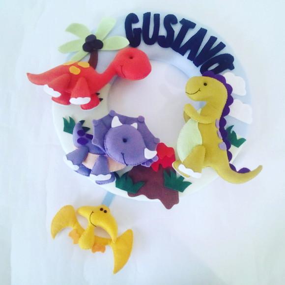 Guirlanda Porta Maternidade Dinossauros de Feltro - Gustavo