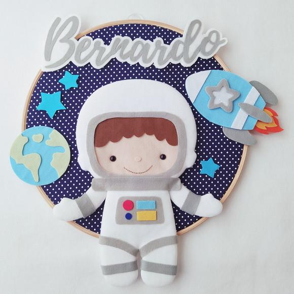 Móbile + Quadro Bastidor - Astronauta, Foguete e Planetas Bernar
