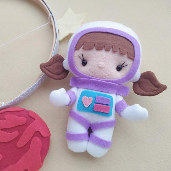 Móbile de Berço Astronauta Menina, Foguete e Planetas, Espacial