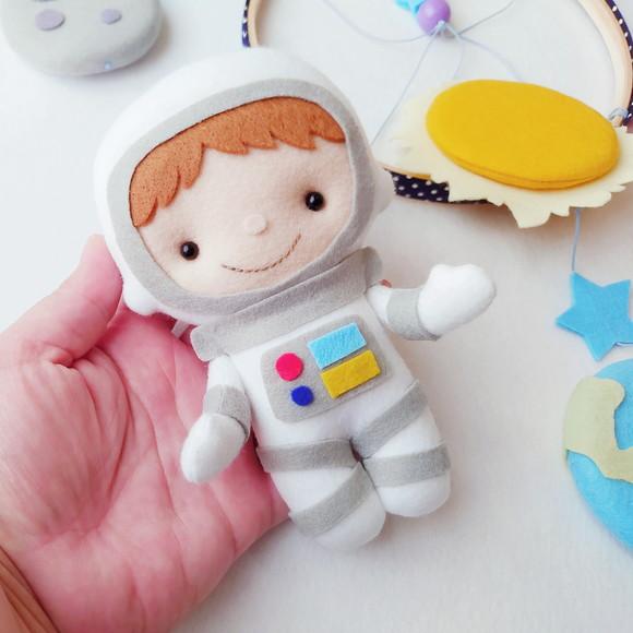 Móbile de Berço Espacial - Astronauta, Foguete e Planetas