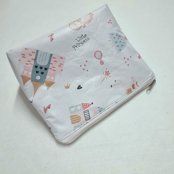 Necessaire Básica - Princesa e Castelo