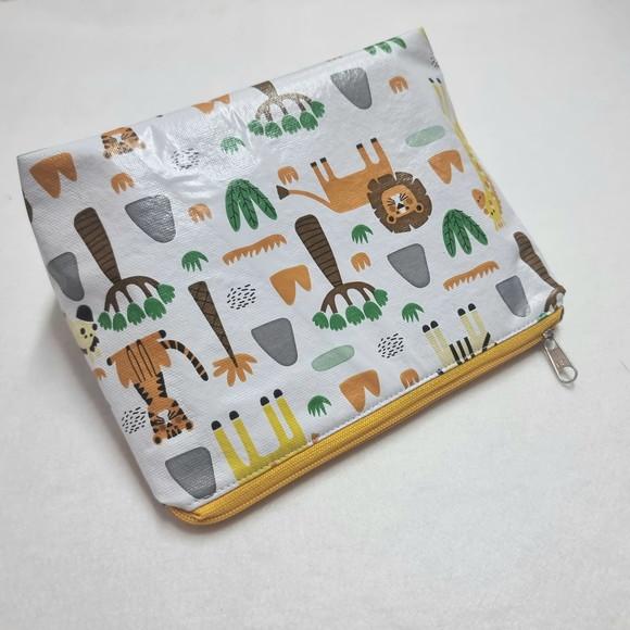 Necessaire Básica - Safari ou Selva