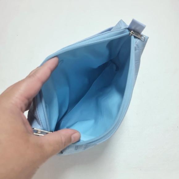 Necessaire Porta Fraldas e Lenço Umedecido - Azul Bebê