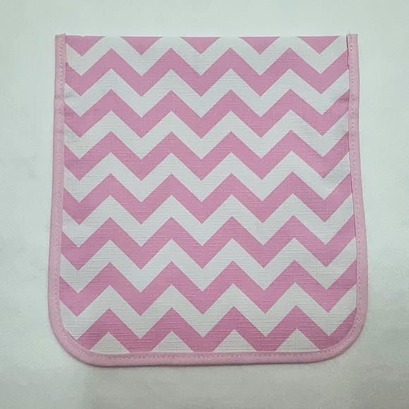 Porta Kit de Higiene - Chevron Rosa