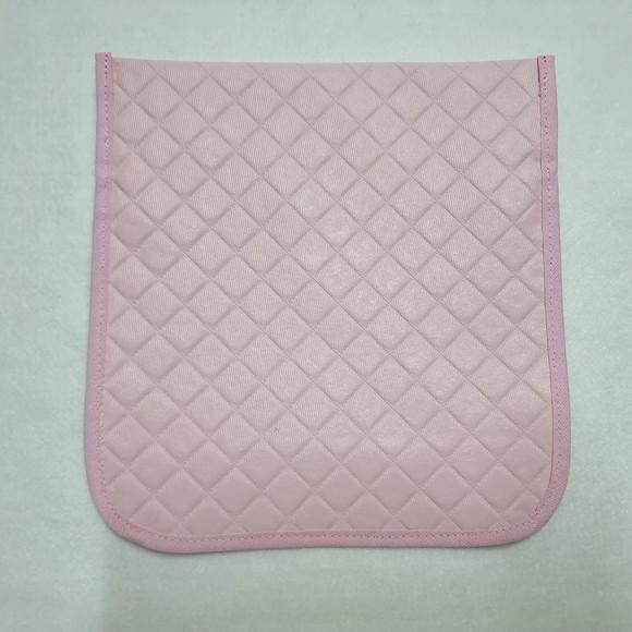 Porta Kit de Higiene - Matelassê Dijon Rosa Bebê