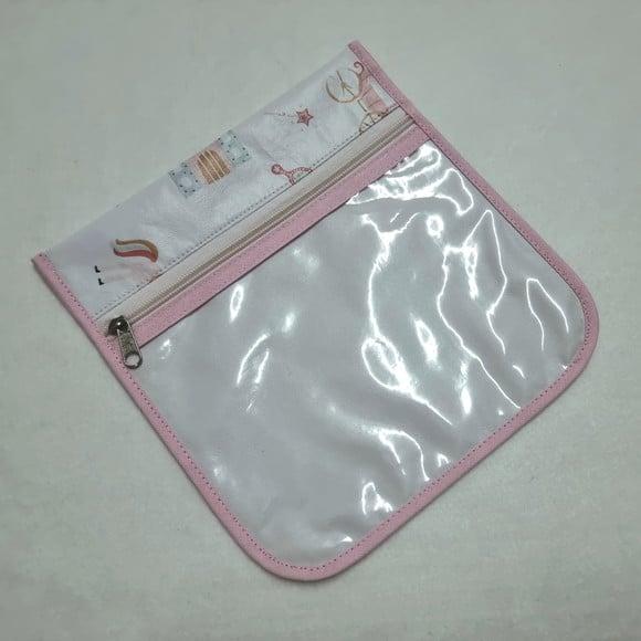 Porta Kit de Higiene - Princesas e Castelo
