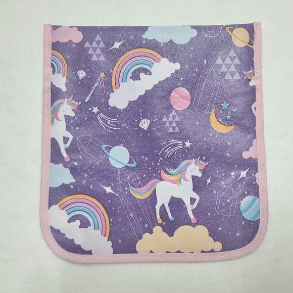 Porta Kit de Higiene - Unicórnio Roxo