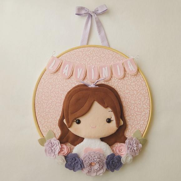 Quadro Bastidor Porta de Maternidade Menininha - Lavínia