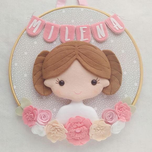 Quadro Bastidor Porta de Maternidade Menininha Princesa Léia