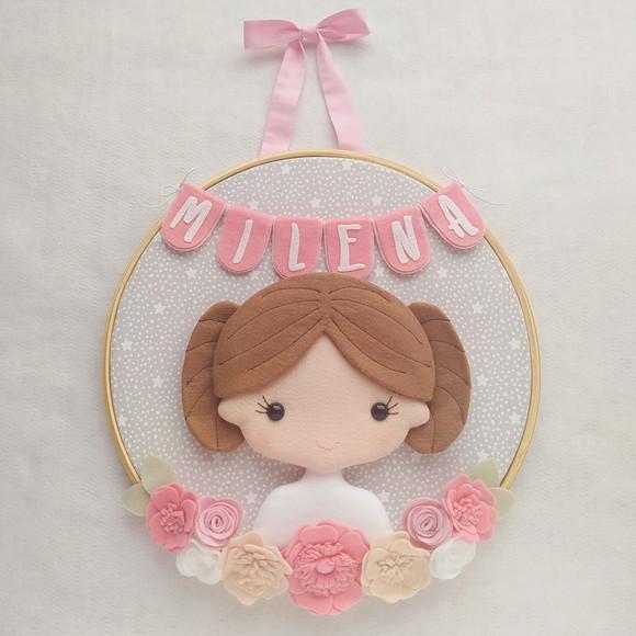 Quadro Bastidor Porta de Maternidade Menininha Princesa Léia