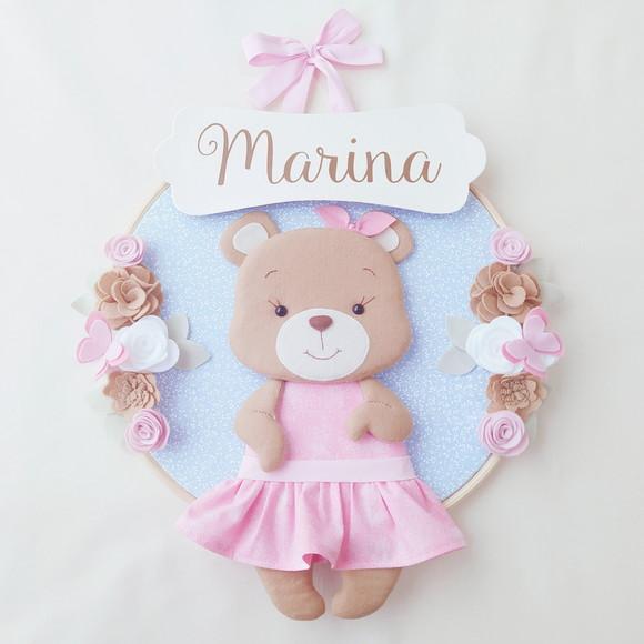 Quadro Bastidor Porta Maternidade Ursinha e Flores - Marina