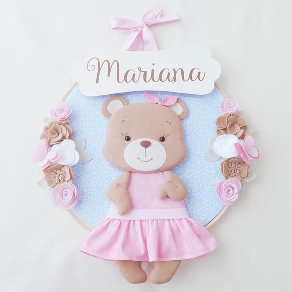 Quadro Bastidor Porta Maternidade Ursinha e Flores - Mariana