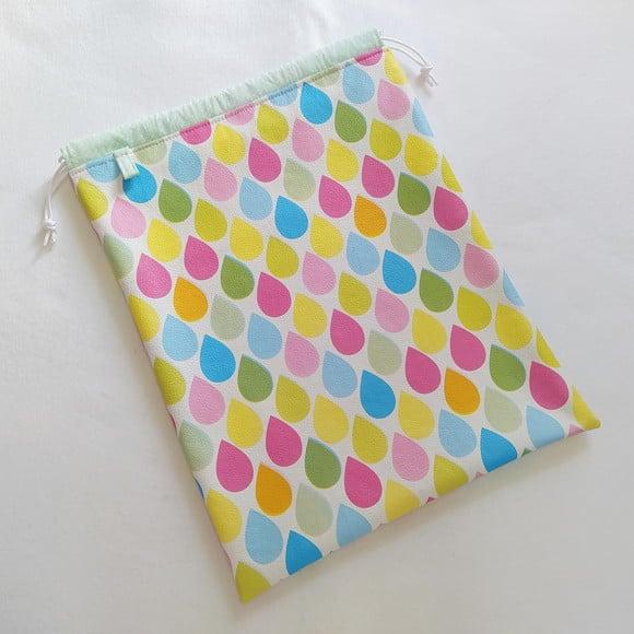 Saco Impermeável para Roupas 27x35 - Gotas Coloridas