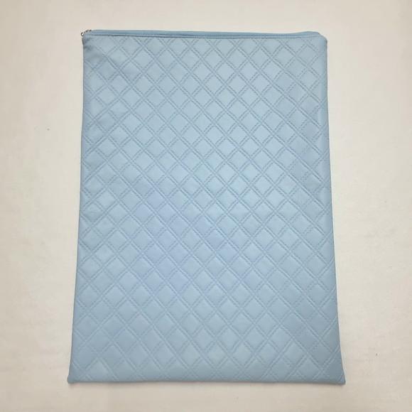 Saco Impermeável para Roupas 28x40 com Zíper - Azul Bebê
