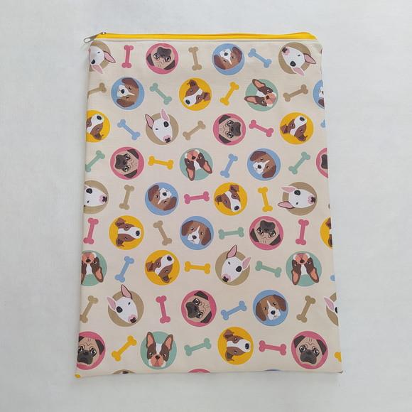 Saco Impermeável para Roupas 28x40 com Zíper - Cachorrinhos