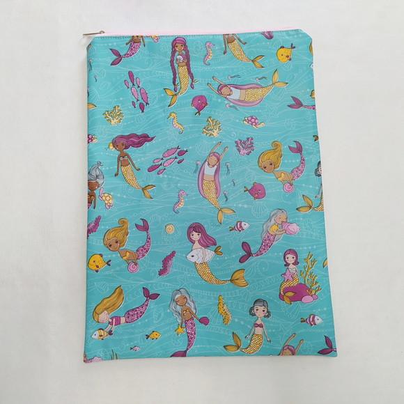 Saco Impermeável para Roupas 28x40 com Zíper - Sereias