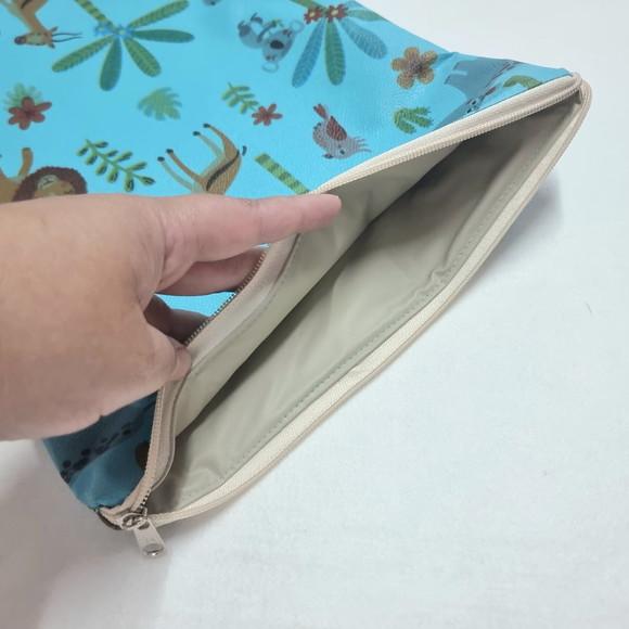 Saco Impermeável para Roupas com Zíper - Safari Turquesa