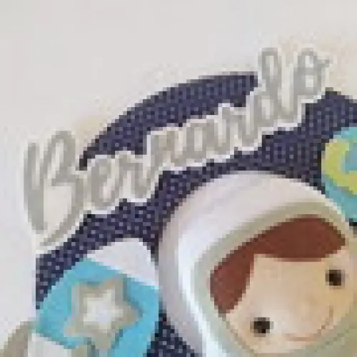 Guirlanda Porta Maternidade Astronauta e Foguete - Bernardo