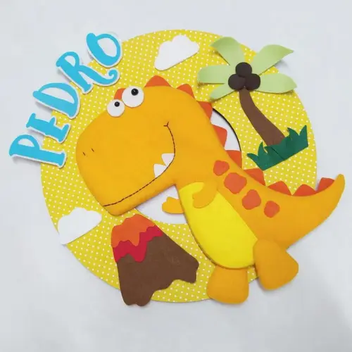 Guirlanda Porta Maternidade Dinossauros de Feltro - Pedro