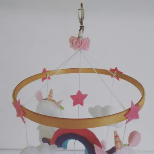 Móbile de Berço – Unicórnios, Arco-íris, Nuvens e Estrelas