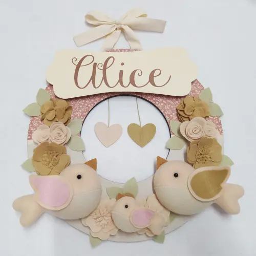 Guirlanda Porta de Maternidade Passarinhos Nude - Alice