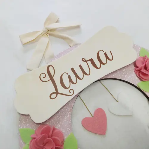 Guirlanda Passarinhos e Flores de Feltro Branco e Rosa - Laura