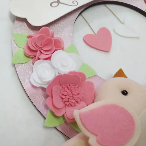 Guirlanda Passarinhos e Flores de Feltro Branco e Rosa - Laura