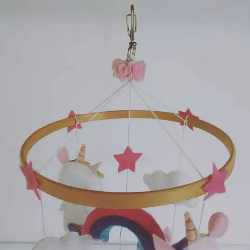 Móbile de Berço – Unicórnios, Arco-íris, Nuvens e Estrelas